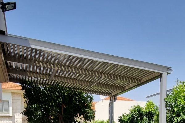 פרגולת אלומיניום 85% הצללה, מותקנת